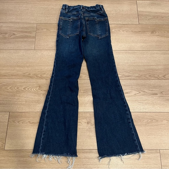 Good American Good Legs Flare Jean Raw Hem Indigo329 Size 0/25 - Picture 3 of 7